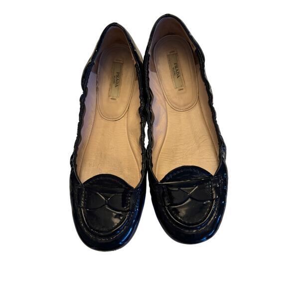 Prada Navy Blue Patent leather loafer Size 38 $450 WITH BOX - Picture 1 of 9